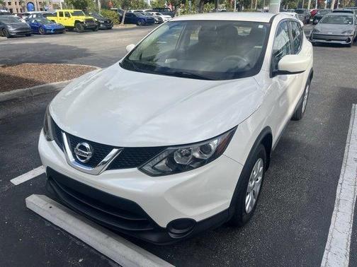 2017 Nissan Rogue Sport S