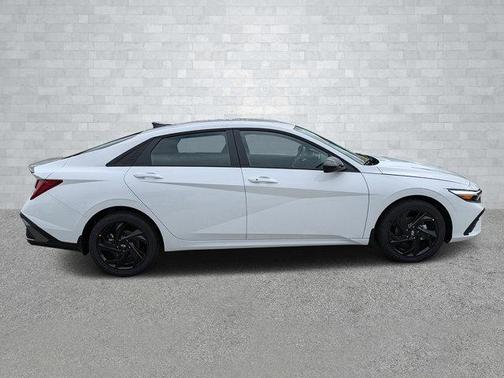 2026 Hyundai ELANTRA HEV SEL Sport