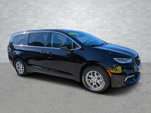 2024 Chrysler Pacifica Touring-L