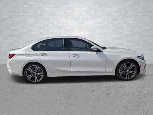 2023 BMW 330 i