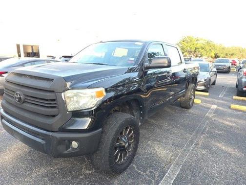 2014 Toyota Tundra SR5