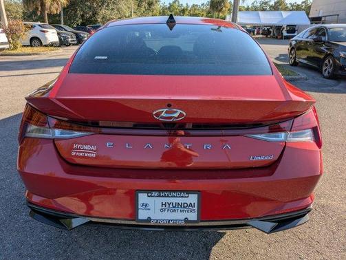 2022 Hyundai ELANTRA Limited