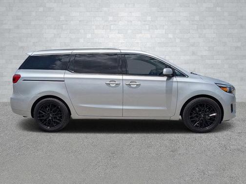 2018 Kia Sedona SX