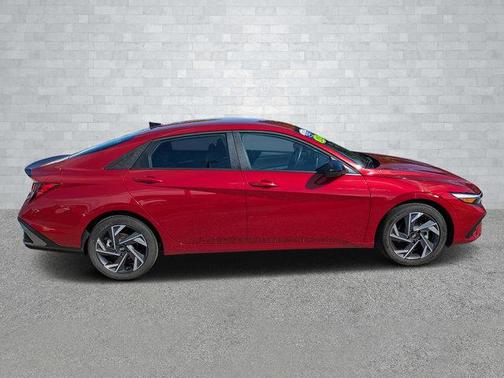 2025 Hyundai ELANTRA SEL Sport