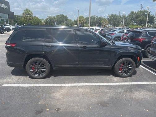 2022 Jeep Grand Cherokee L Overland