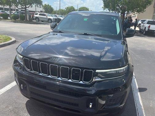 2022 Jeep Grand Cherokee L Overland
