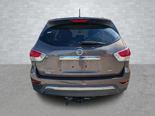 2016 Nissan Pathfinder S