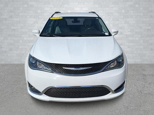 2018 Chrysler Pacifica Touring-L