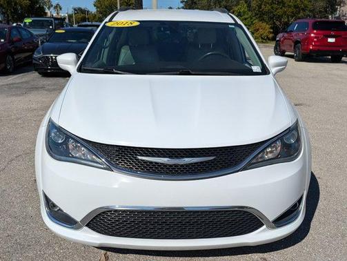 2018 Chrysler Pacifica Touring-L