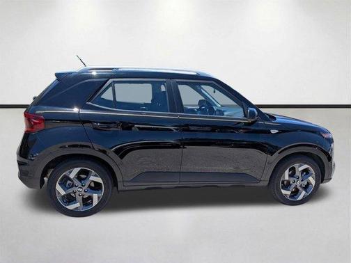 Onyx Black 2023 Hyundai VENUE SEL