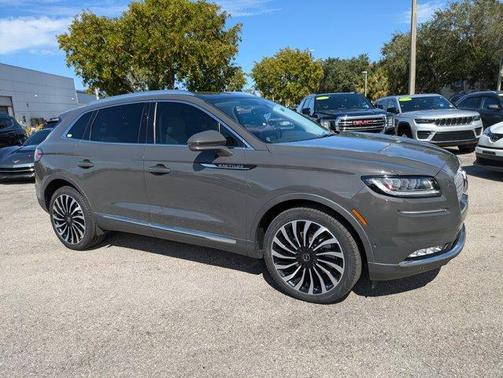 2022 Lincoln Nautilus Black Label