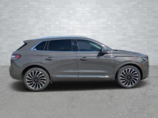 2022 Lincoln Nautilus Black Label