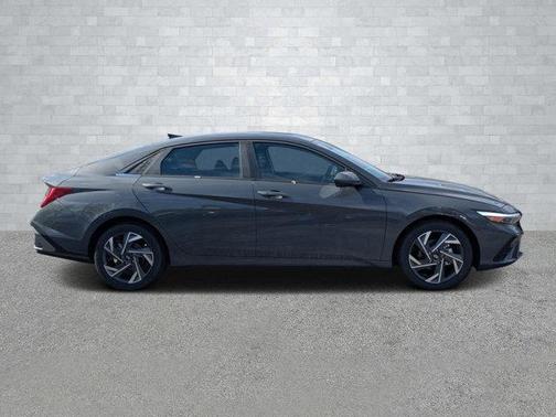 2025 Hyundai ELANTRA HEV Limited