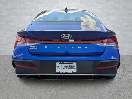 2025 Hyundai ELANTRA SEL Convenience