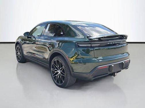 2024 Porsche Macan 4