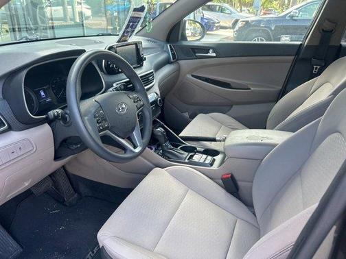 2019 Hyundai TUCSON SE