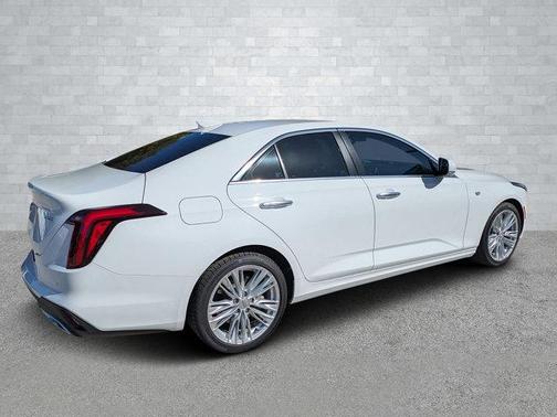 2022 Cadillac CT4 Premium Luxury