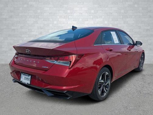 2022 Hyundai ELANTRA Limited