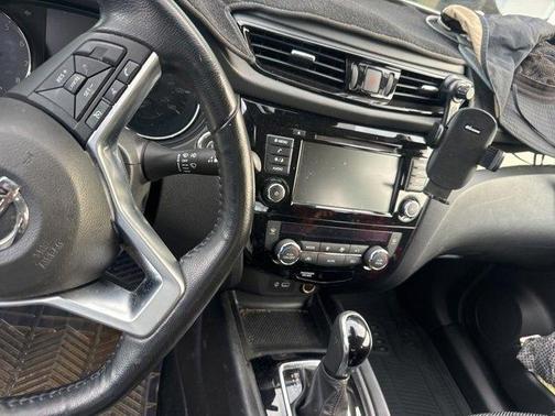 2021 Nissan Rogue Sport SV