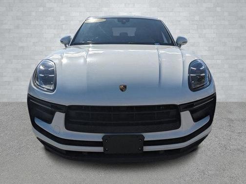 2022 Porsche Macan Base