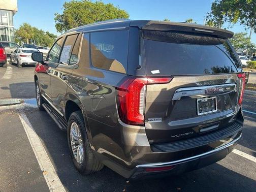 2021 GMC Yukon SLT