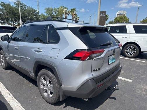 2025 Toyota RAV4 Hybrid XLE