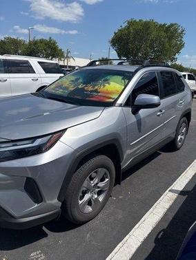 2025 Toyota RAV4 Hybrid XLE