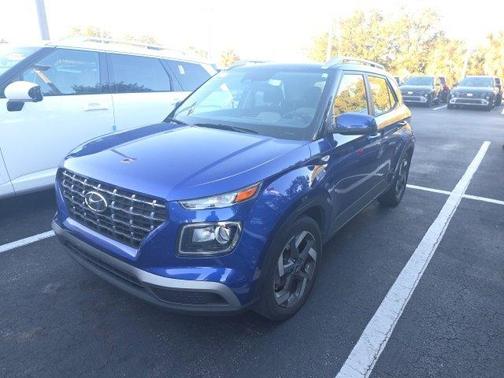 2023 Hyundai VENUE SEL