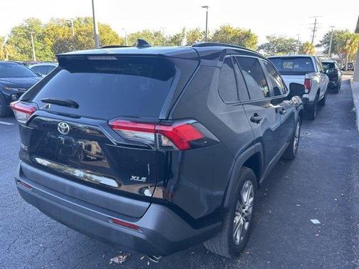 2022 Toyota RAV4 XLE Premium