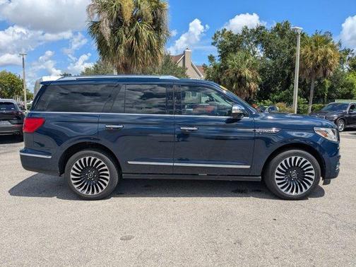 2019 Lincoln Navigator Black Label