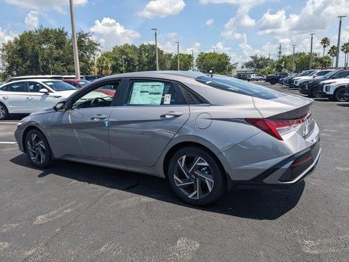 2025 Hyundai ELANTRA HEV Limited
