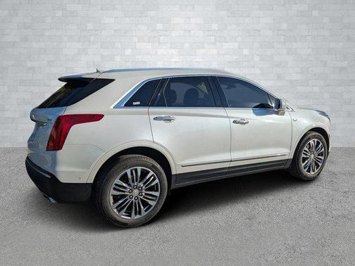 2017 Cadillac XT5 Premium Luxury