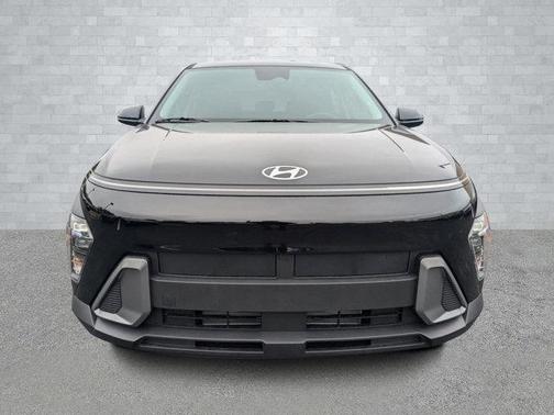 2025 Hyundai KONA SE