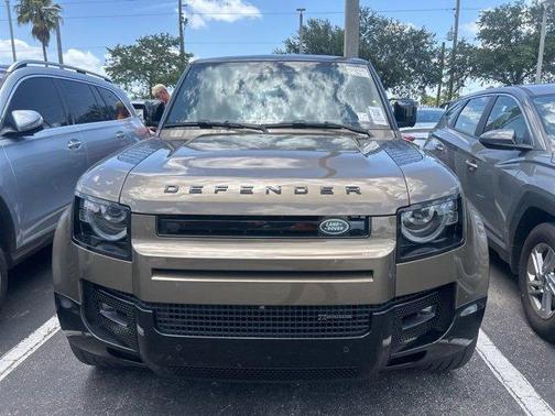 2023 Land Rover Defender X-Dynamic SE