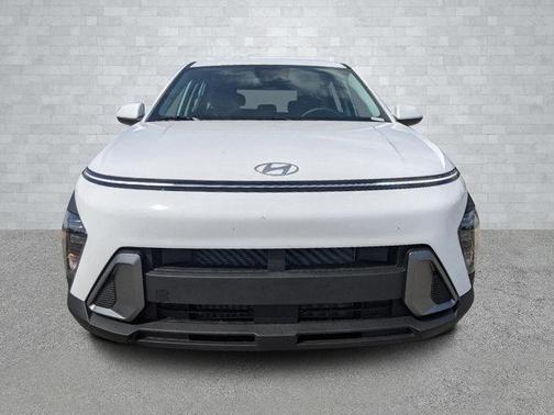 2025 Hyundai KONA SE