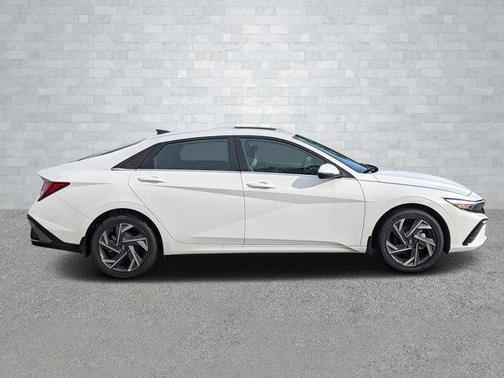 2025 Hyundai ELANTRA HEV Limited