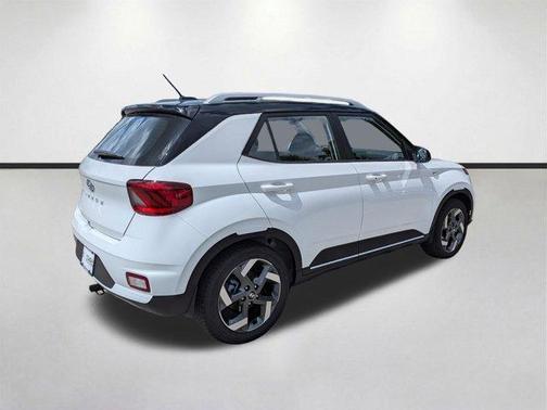 Lunar White 2026 Hyundai VENUE SEL