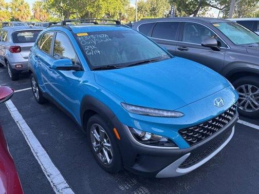 2023 Hyundai KONA SEL