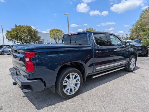 2022 Chevrolet Silverado 1500 High Country