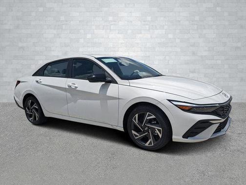 2025 Hyundai ELANTRA HEV SEL Sport