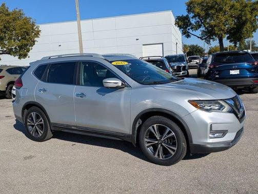 2017 Nissan Rogue SL