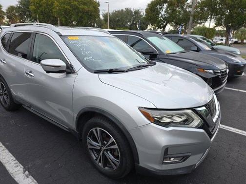 2017 Nissan Rogue SL