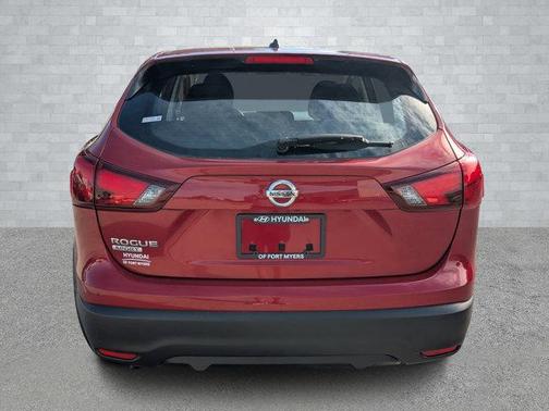 2017 Nissan Rogue Sport S