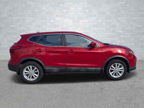 2017 Nissan Rogue Sport S