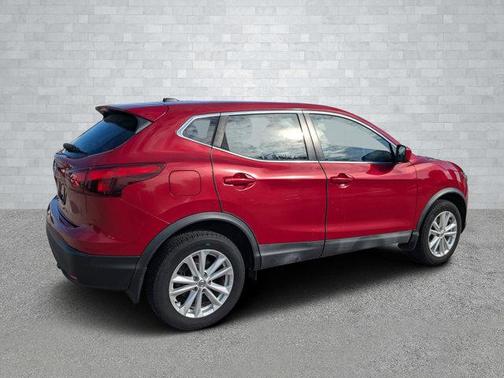 2017 Nissan Rogue Sport S