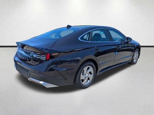 Carbon Blue 2026 Hyundai SONATA SE