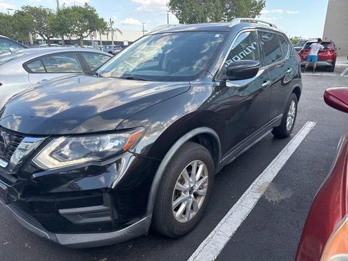2020 Nissan Rogue SV