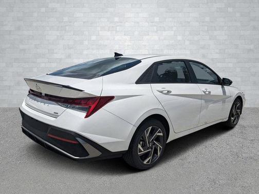 2025 Hyundai ELANTRA HEV SEL Sport