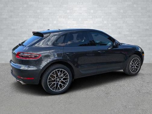 2018 Porsche Macan S