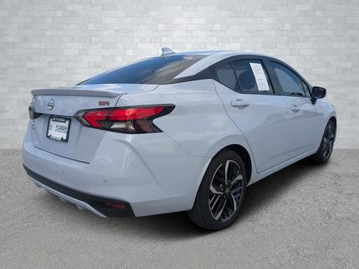 2023 Nissan Versa 1.6 SR